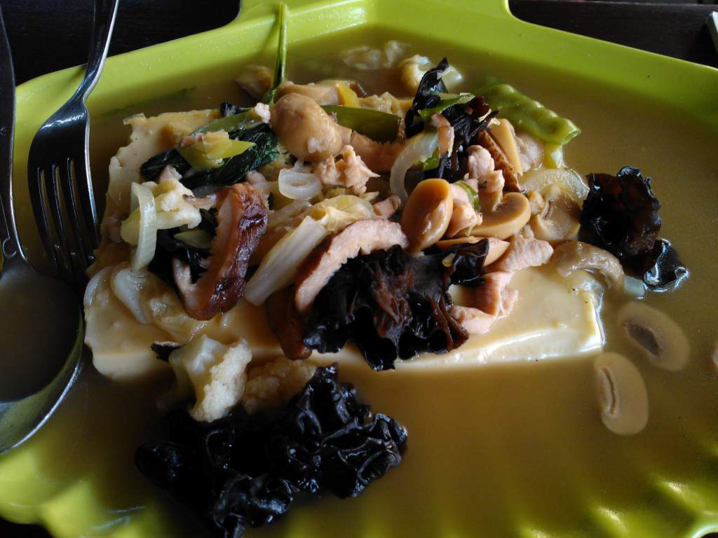 Steam Tofu Mix Jamur