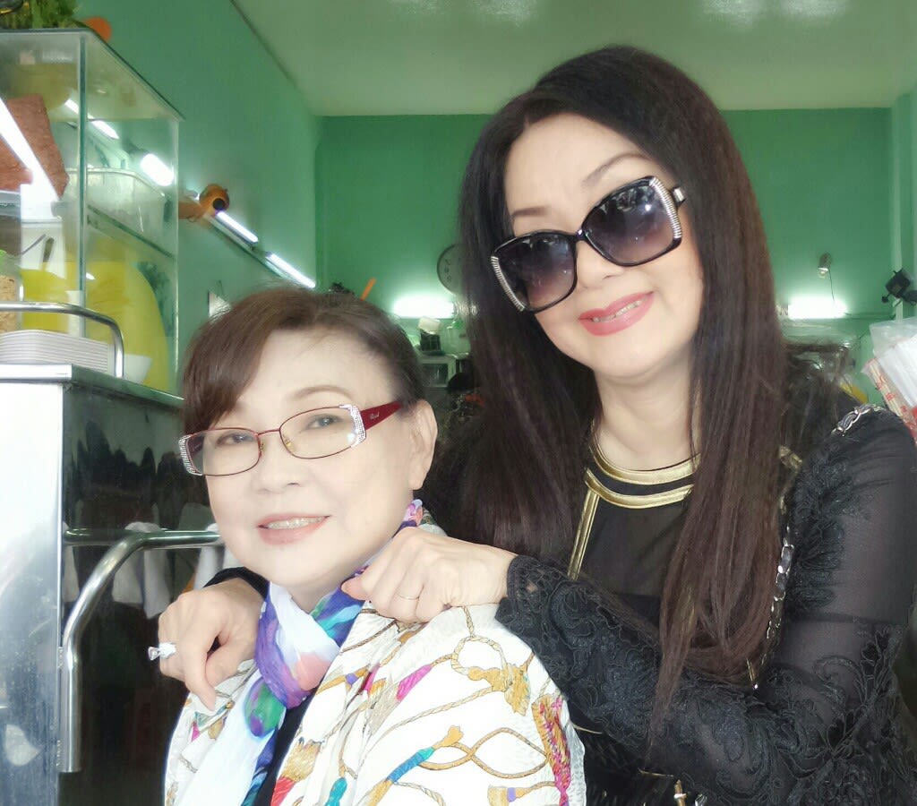 "Người đẹp cải lương" suýt mất mạng vì nghề hát 2 Người đẹp cải lương suýt mất mạng vì nghề hát - Ảnh 2.