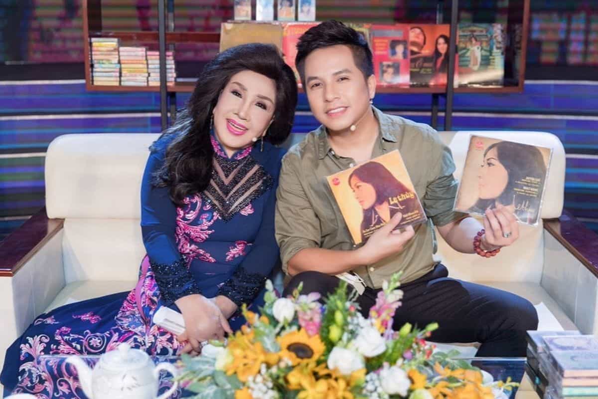 Con trai NSND Lệ Thủy giúp mẹ làm 'hồi ký' tái hiện 60 năm ca hát