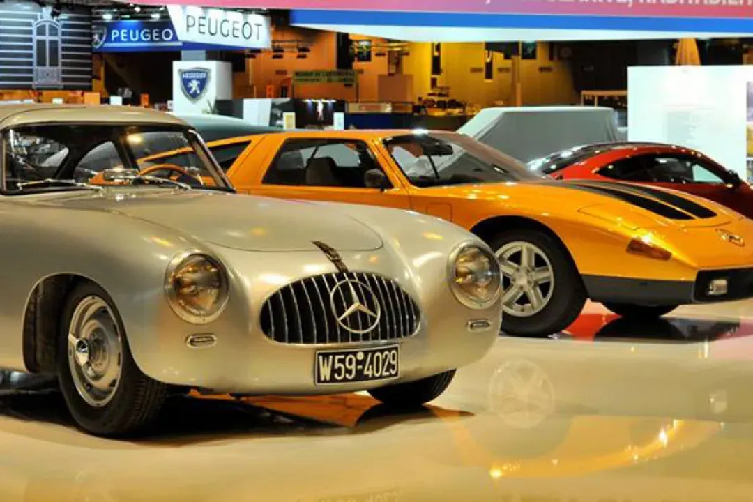 PÁRIZS Retromobile - Ikonok és BMW Art Cars galéria kép 2