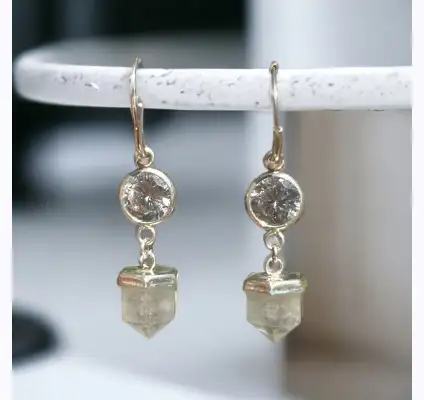 Aros de plata 925 con cuarzo cristal y circones