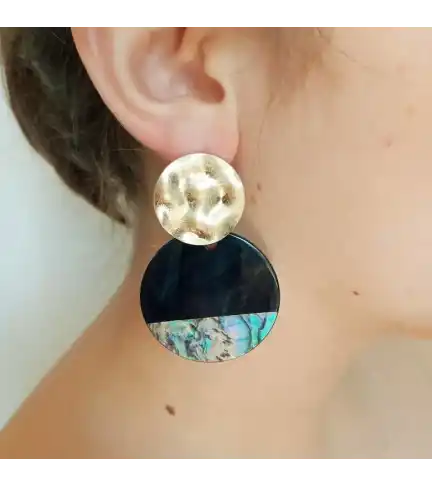 Meghan Accesorios Modelo Maya. Aros Negro y Plateado 20% dscto