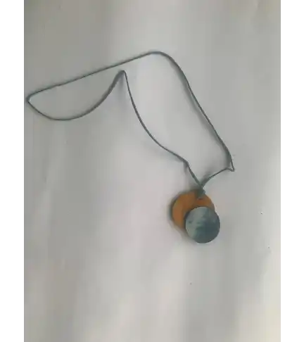 COLLAR DE PORCELANA (a083)