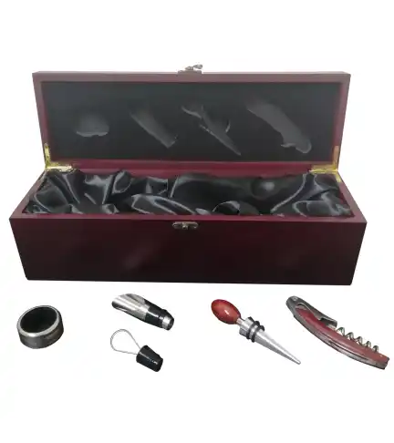 Caja de Madera Barnizada con 4 accesorios Metálicos de Vino
