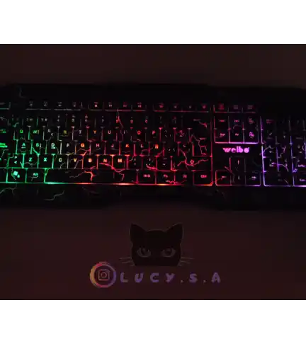 Teclado con luces de colores