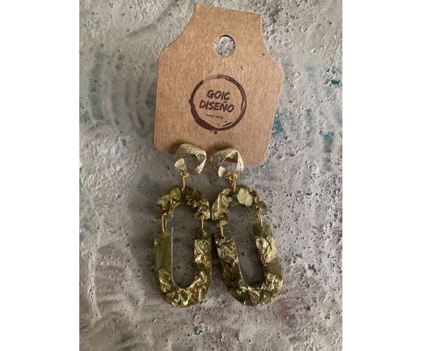 Aros mujer en resina dorados a502
