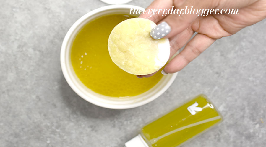 Ginger Oil - Stimulates hair growth and if you have a scalp or dandruff problem, you should try this hair mask as it really cleanses your scalp.