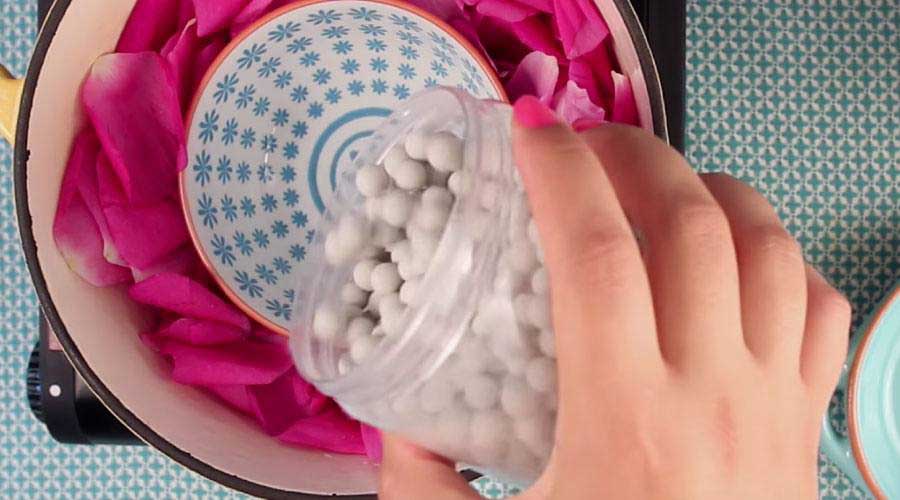 How to make rosewater