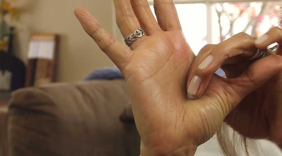 Press hard and put firm pressure on this area for about 10-15 seconds.