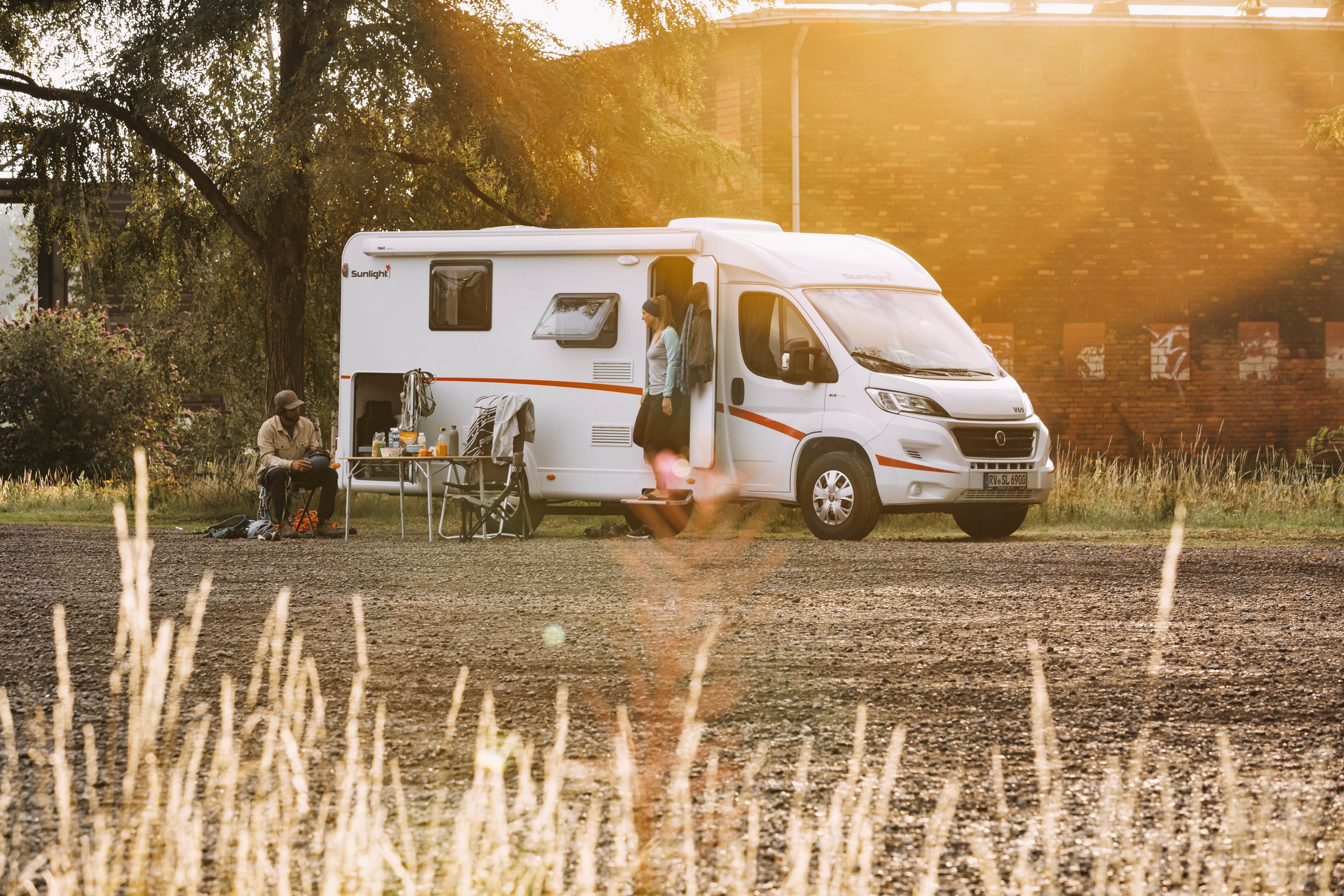 camping aufbewahrungsbox CAMPING AUFBEWAHRUNGSBOX MIT TISCHFUNKTION UND DECKEL