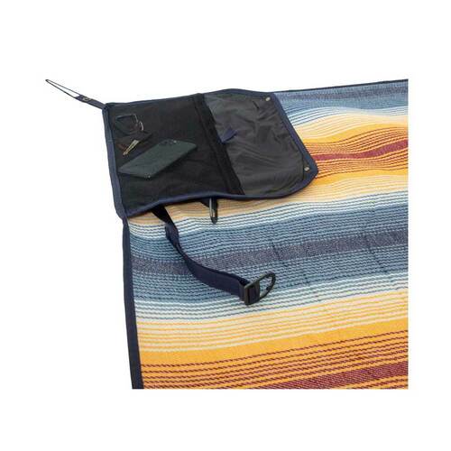 NEMO Victory Picnic Blanket - Zippered Pocket