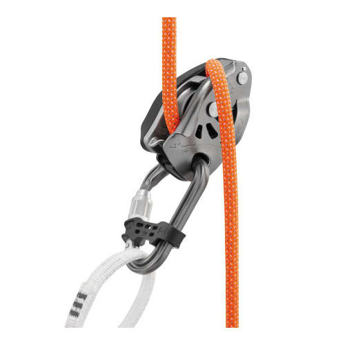 Petzl ATTACHE SCREW-LOCK Carabiner - In Use