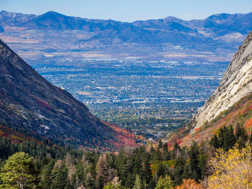 Fall Trad Climbing: 6 Beginner-Friendly Routes Around Salt Lake City