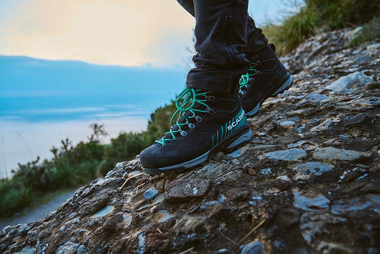 Close up of a hiker wearing the Women's Mescalito Trk GTX Hiking Boot