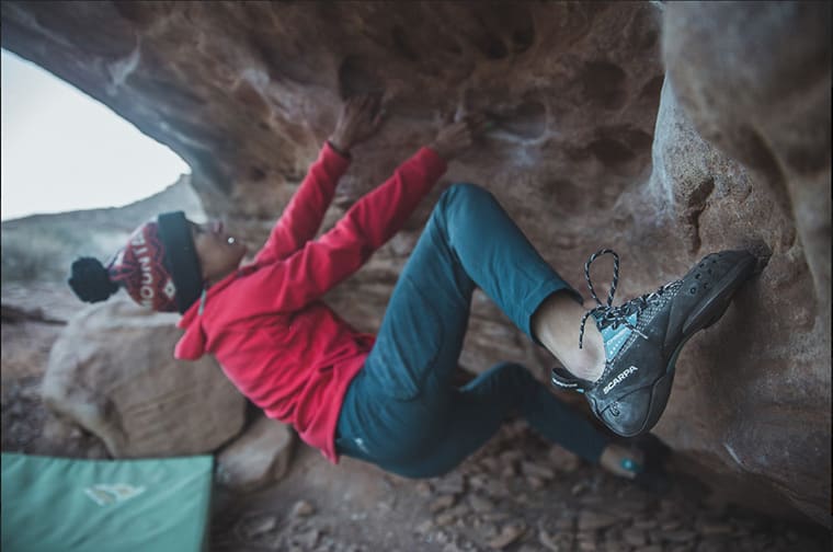 Side view of the SCARPA Chimera Climbing Shoe