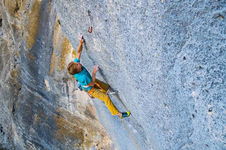 Arnaud Petit sport climbing while wearing the SCARPA Vapor Lace climbing shoe