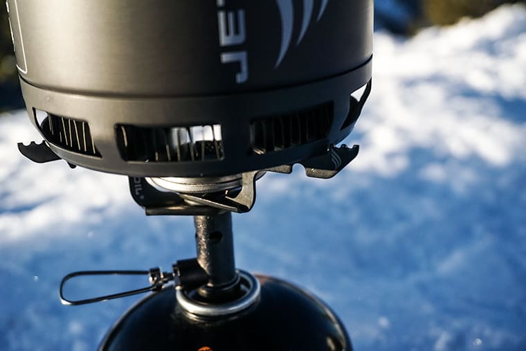 The aluminum cookpot on top of the titanium burner