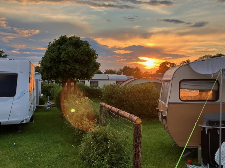 Standard-Stellplatz - Wohnwagen