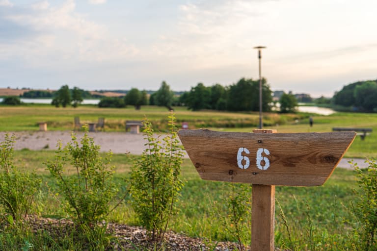 Zeltwiese großes Zelt