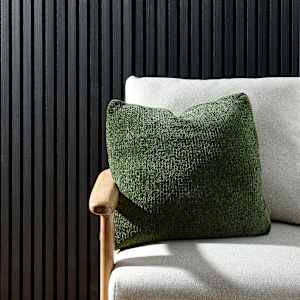 Coussin chenille vert  17 3/4 po x 17 3/4 po ASTELLA