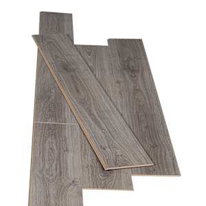 Grisons Oak Laminate Flooring 8 mm