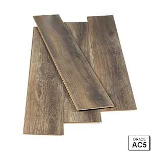 Châtel Oak Laminate Flooring 12 mm
