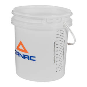 Seau gradué en plastique translucide 14 L