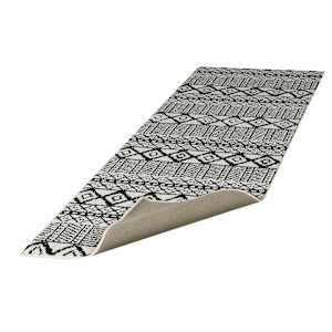 Yali Tribal Interior Rug 2 ft. x 6 ft. Ivory and Black