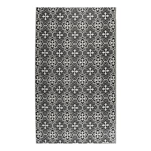 VERTUO Outdoor Carpet Rosette 5 ft. 3 in. x 7 ft. 3 in.