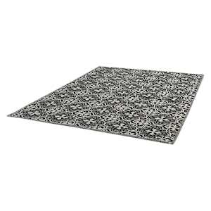 VERTUO Outdoor Carpet Rosette 5 ft. 3 in. x 7 ft. 3 in.