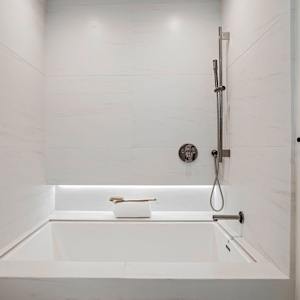 Carreaux de céramique murale Lassa Blanche 6 po x 18 po