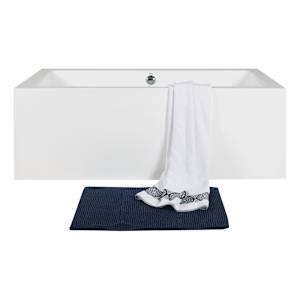 TASSILI SUPRA Baffin Freestanding Bathtub Central Drain 66 3/4 in. x 31 1/2 in.