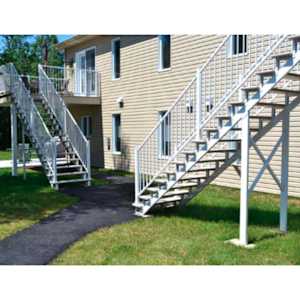 Limon d'escalier en aluminium blanc 14 marches PYLEX