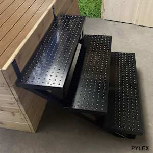 Marche en acier noire 36 po Collection 11 PYLEX