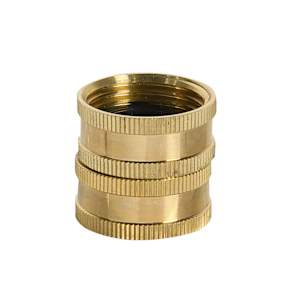 Raccord de tuyau d'arrosage 3/4 po x 3/4 po (F x F)