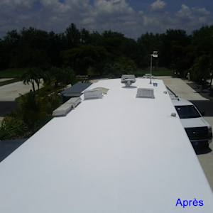 Henry 487 100% Silicone White Roof Coating 18.93 L