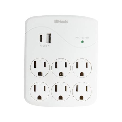 Multiprise murale blanche à 6 prises et  2 ports USB
