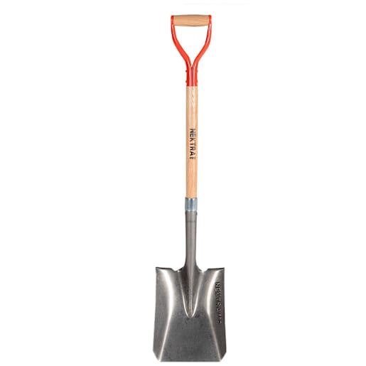 Pelle carrée en acier trempé avec manche en bois 42 po NEKTRA PRO