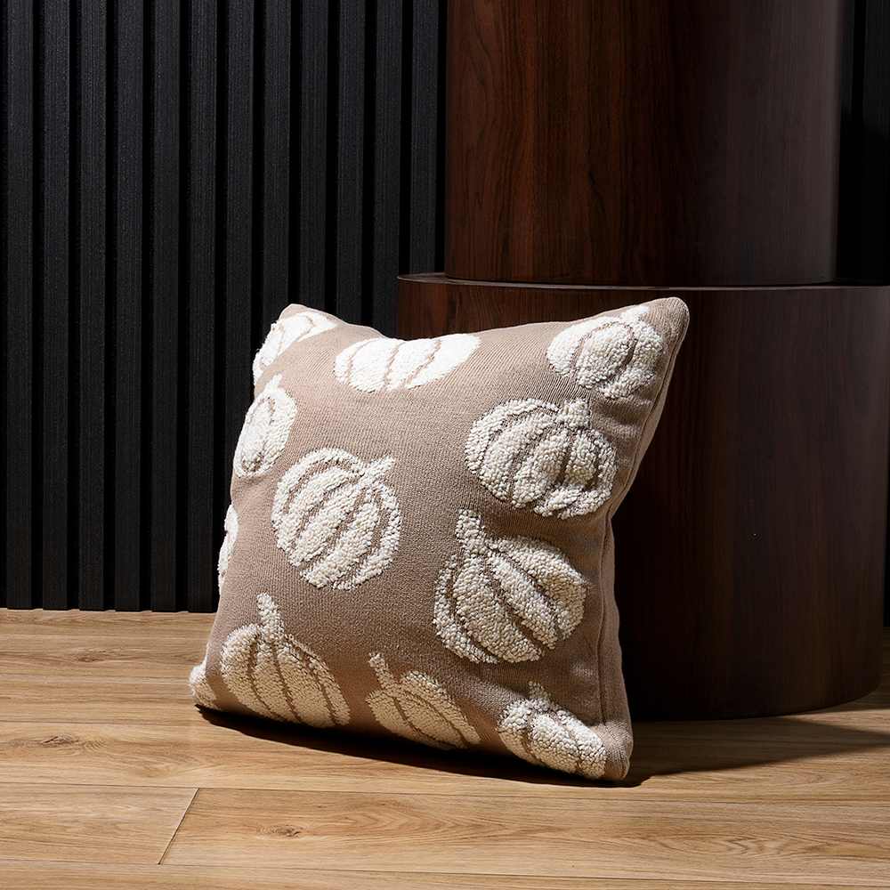 Coussin courges 17 3/4 po x 17 3/4 po ASTELLA