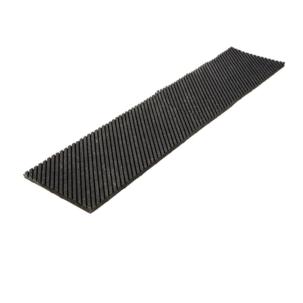 Couvre-marche antidérapant 10 po x 36 po x 3/4 po PRATICO