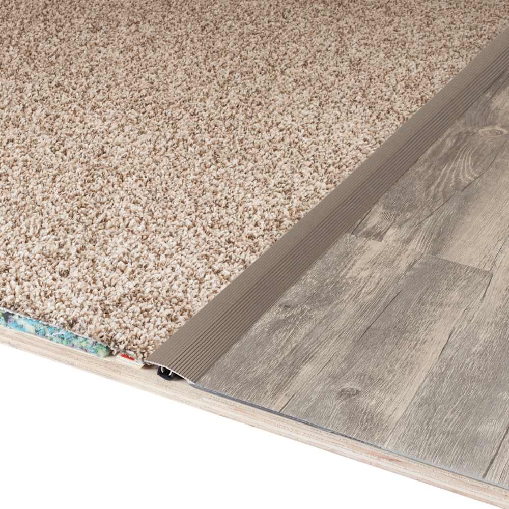 Moulure de réduction à plancher nickel satiné 1 13/16 po x 36 po