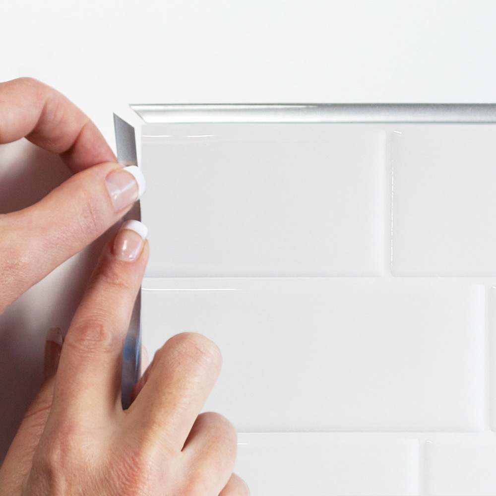 Mosaïque autoadhésive Metro Blanco 11 1/2 po x 8 3/8 po Pqt/4