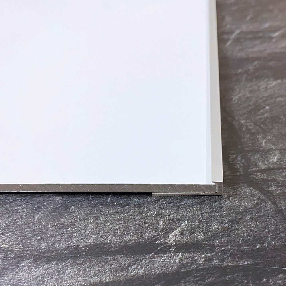 Moulure de finition carrée pour panneau mural Wall Impression 106&nbsp;po