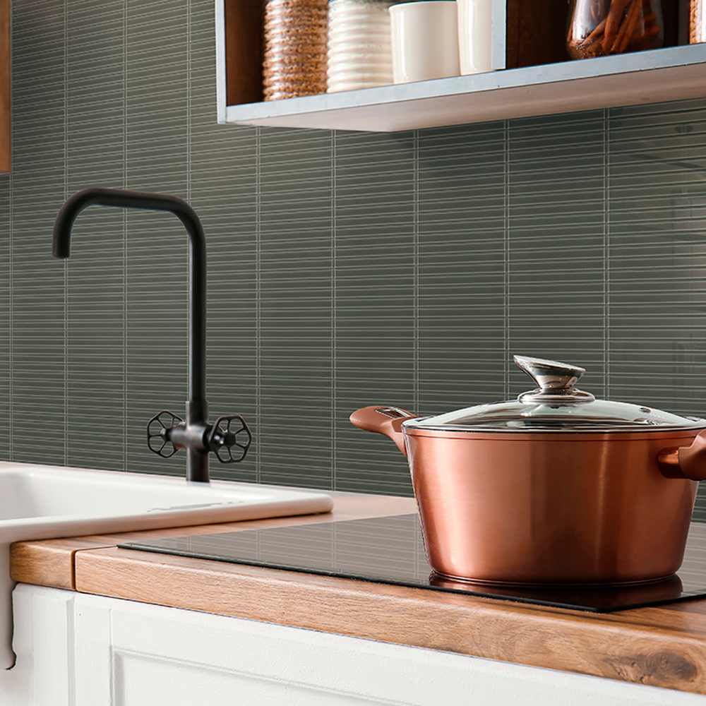 Tuile adhésive en verre Bambou 11&nbsp;7/8&nbsp;x&nbsp;11&nbsp;3/8&nbsp;po