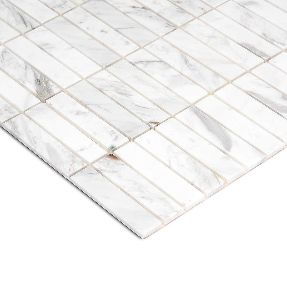 Tuile adhésive en marbre Bouleau 12&nbsp;po x&nbsp;12&nbsp;po