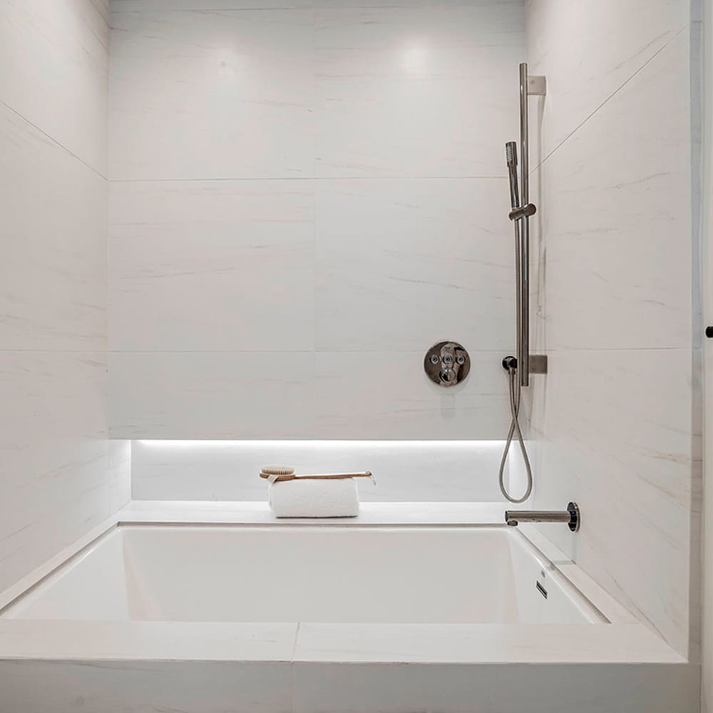 Carreaux de céramique murale Lassa Blanche 6&nbsp;po&nbsp;x&nbsp;18&nbsp;po