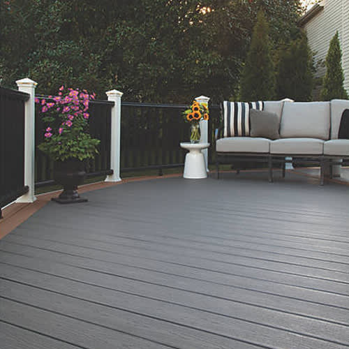 Planche de patio composite Trex Enhance Basics carrée Clam Shell 5&nbsp;1/2&nbsp;po&nbsp;x&nbsp;20&nbsp;pi