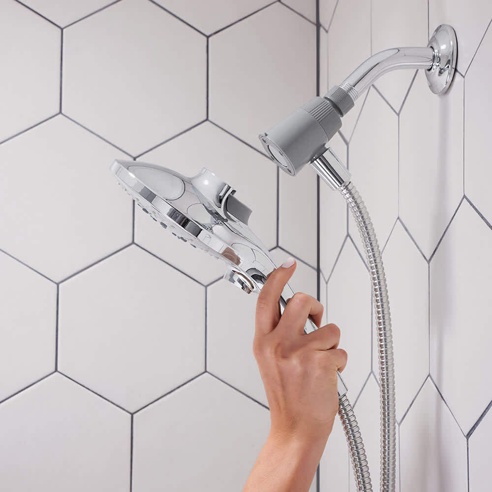 Douchette à main magnétique 6 réglages Engage Moen chrome