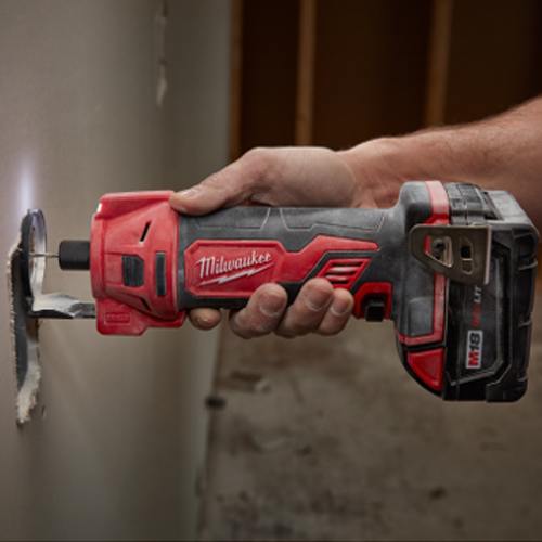 Outil à découper 18 V outil seul MILWAUKEE