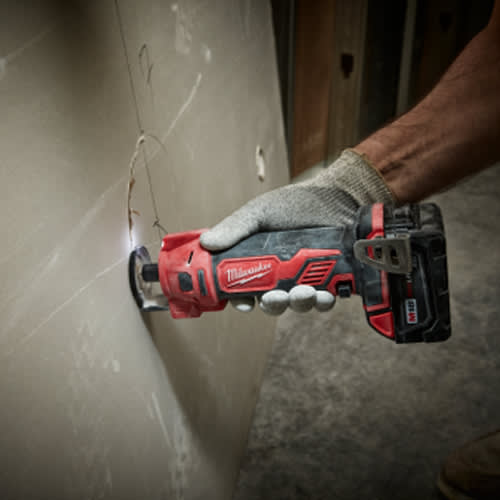 Outil à découper 18 V outil seul MILWAUKEE